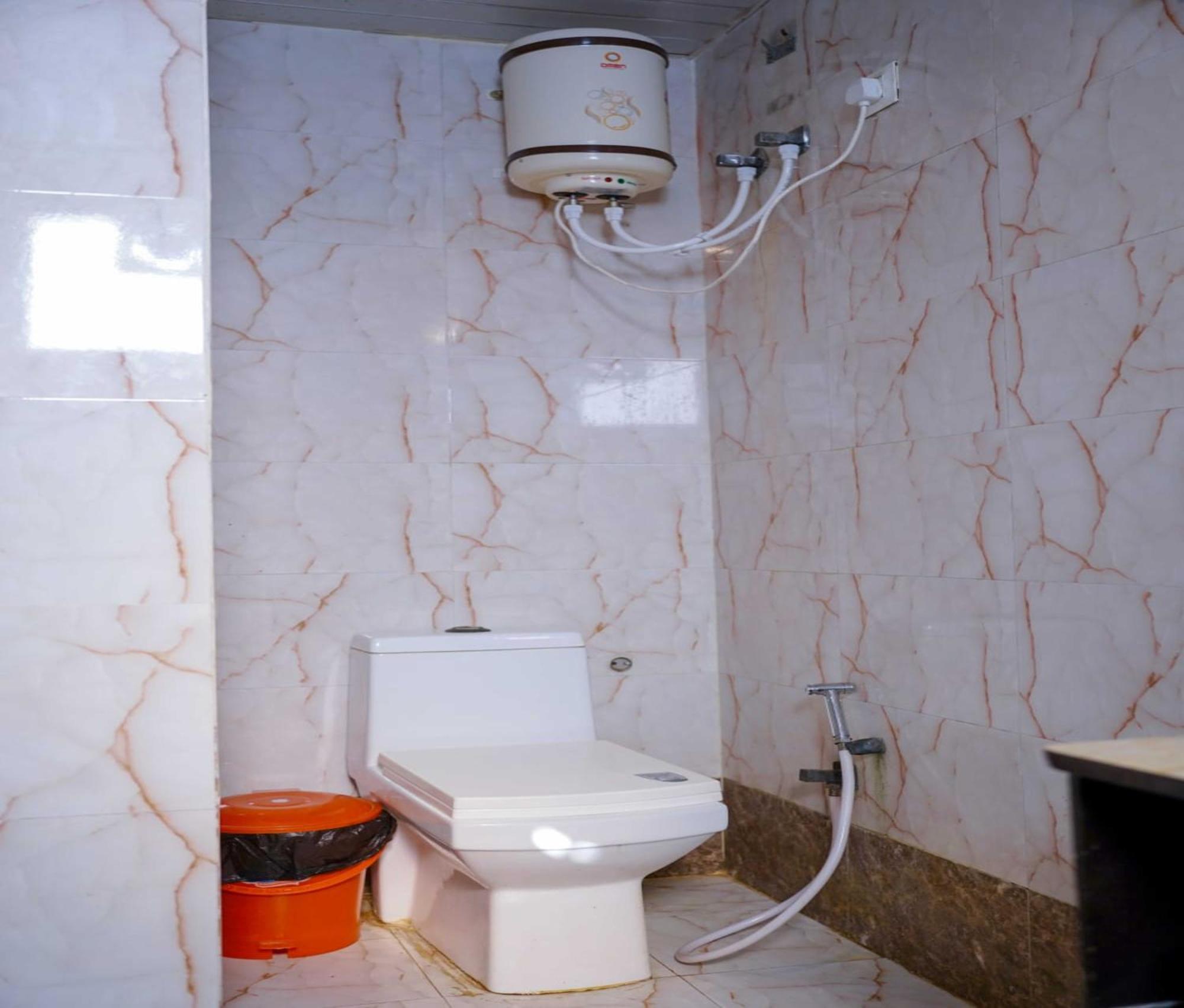 Vrindavan Dreams Hotel And Suites Εξωτερικό φωτογραφία